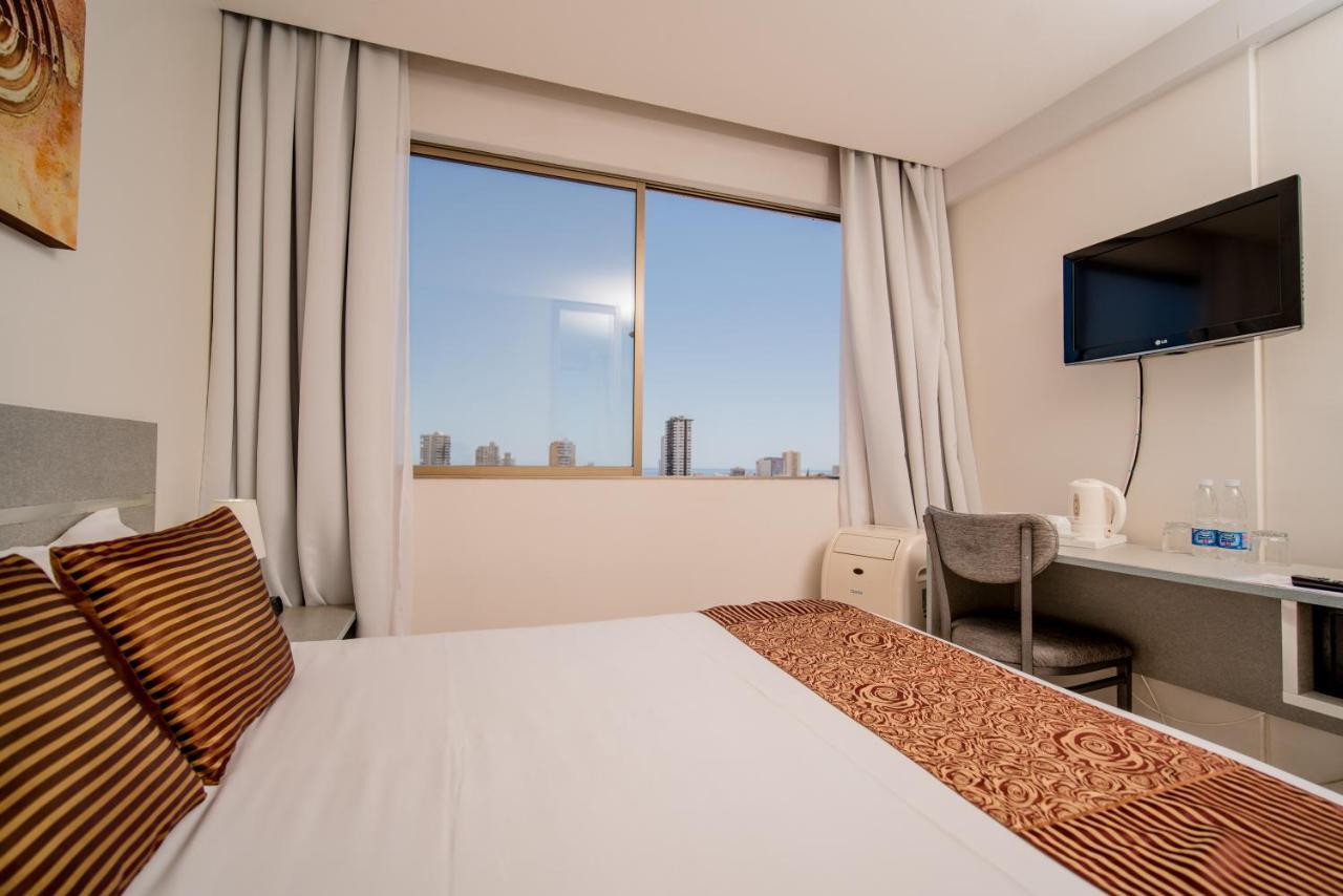 Hotel Gavina Express Iquique Exterior photo